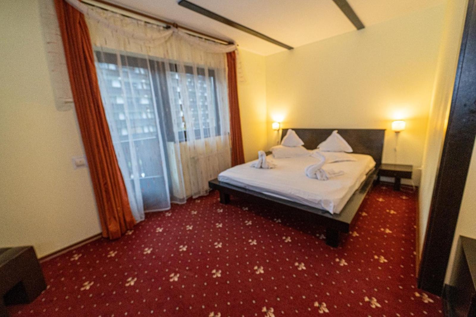 ホテル Casa Frent プレデアル 部屋 写真